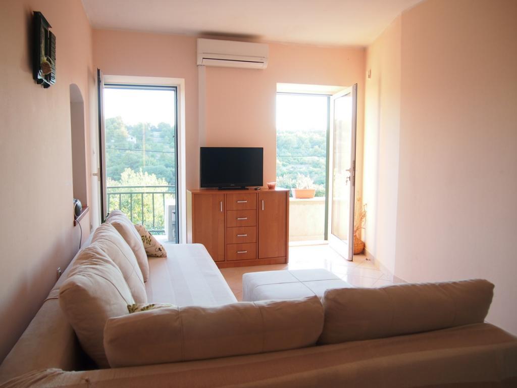 Holiday Home Oliva Bilice Εξωτερικό φωτογραφία